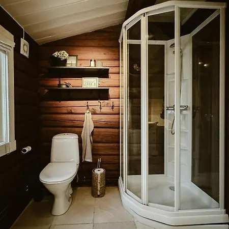 Log In With Jacuzzi And Access Holiday home